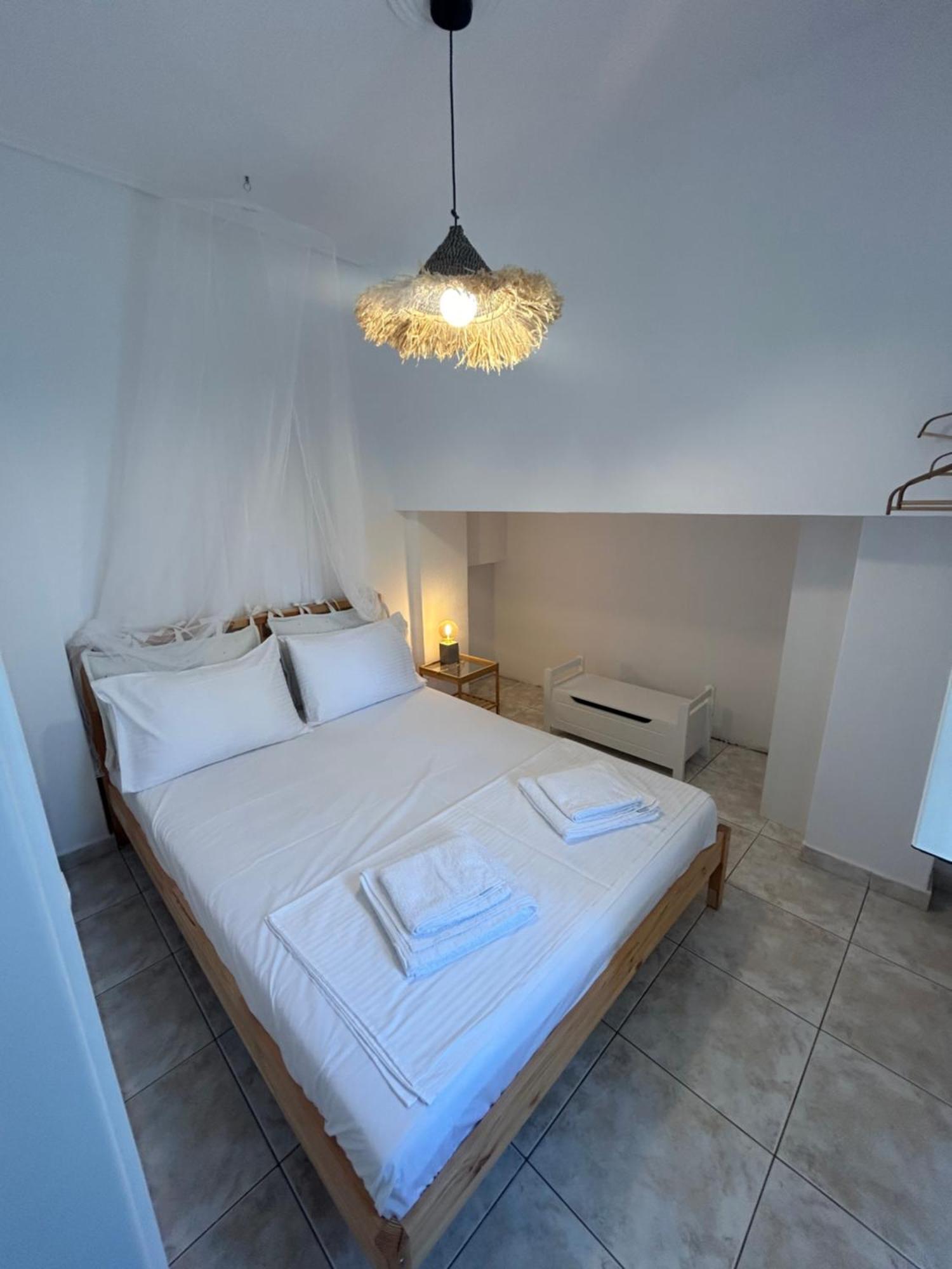 Appartement Παγώνα, By The Sea à Pefki  Extérieur photo