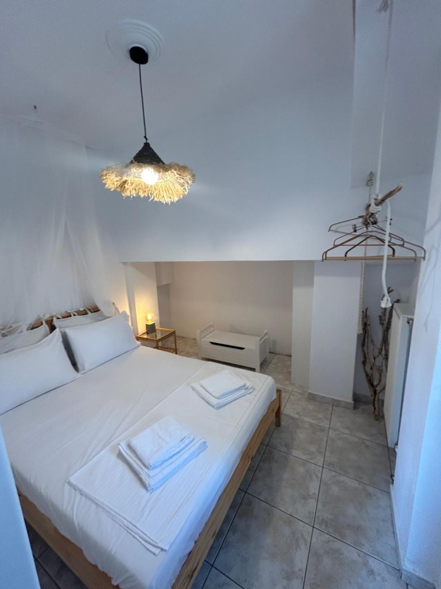 Appartement Παγώνα, By The Sea à Pefki  Extérieur photo