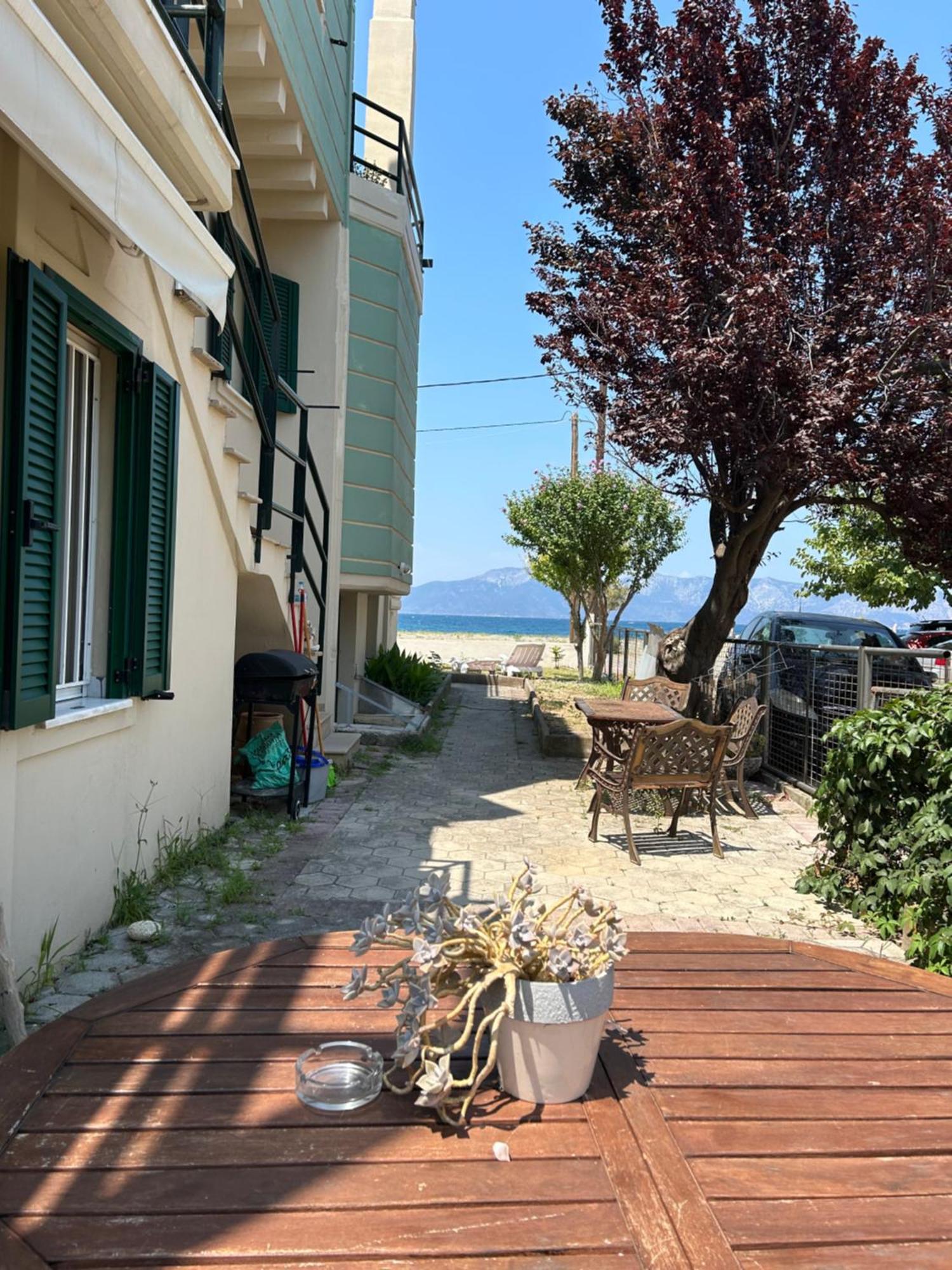 Appartement Παγώνα, By The Sea à Pefki  Extérieur photo